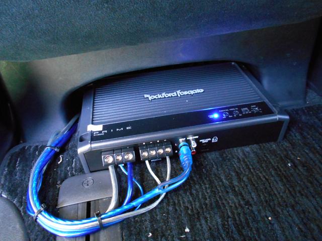 トヨタ　ヴェルファイア　ウーファー取付　山口　阿知須　佐山　車のことなら㈱ワイエス自動車へお任せ！