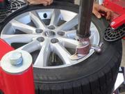 持込でのタイヤ交換大歓迎受付中！！ネットで購入された方などお気軽にお問い合わせください！！