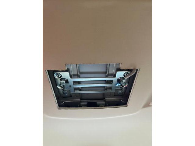 アルファード　ディスプレイオーディオ　純正フリップダウン　DVDプレーヤー取付（総社市　倉敷市　真備町　岡山市　高梁市　新車中古車販売　整備　修理　鈑金塗装　事故修理　12か月点検　車検　オイル交換　レンタカー パーツ持ち込み 　新ガスR1