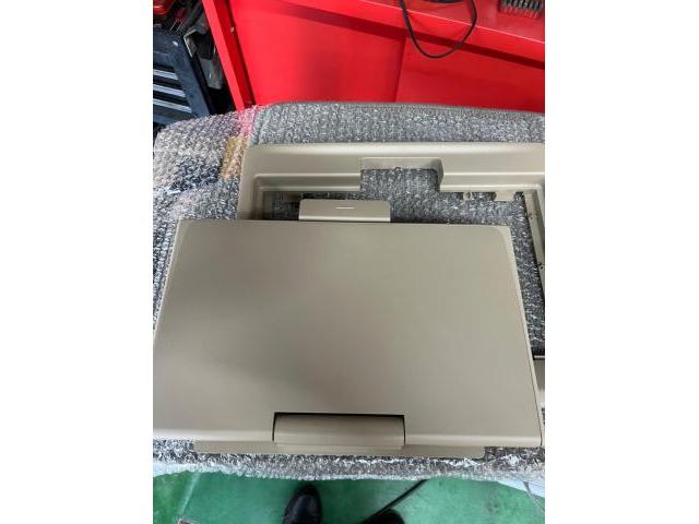 アルファード　ディスプレイオーディオ　純正フリップダウン　DVDプレーヤー取付（総社市　倉敷市　真備町　岡山市　高梁市　新車中古車販売　整備　修理　鈑金塗装　事故修理　12か月点検　車検　オイル交換　レンタカー パーツ持ち込み 　新ガスR1