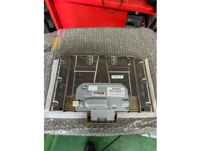 アルファード　ディスプレイオーディオ　純正フリップダウン　DVDプレーヤー取付（総社市　倉敷市　真備町　岡山市　高梁市　新車中古車販売　整備　修理　鈑金塗装　事故修理　12か月点検　車検　オイル交換　レンタカー パーツ持ち込み 　新ガスR1