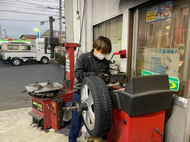 コペン　タイヤ持ち込み　ネット購入直送　交換（総社市　倉敷市　真備町　岡山市　高梁市　新車中古車販売　整備　修理　鈑金塗装　事故修理　12か月点検　車検　オイル交換　レンタカー パーツ持ち込み 　新ガスR1234yf対応）