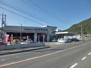 岡山陸運局指定工場です。間口も広く出入りしやすい敷地です。