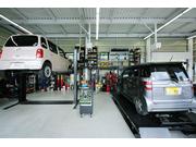 車検専用ラインも完備しています作業もスムーズでお待たせいたしません