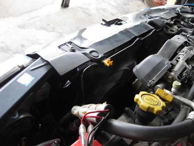 グーピットを見てからのお客様より社外ラジエターの交換、ロアーアームバーの取付の作業をしました、