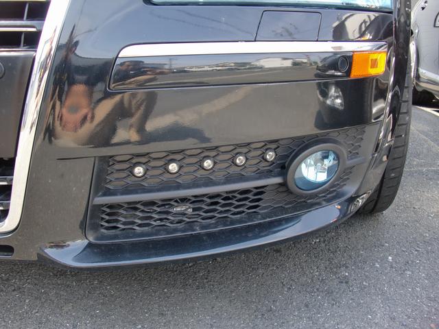 ＡＵＤＩ Ａ８ ヘッドライトラッピング＆デイライト取り付け