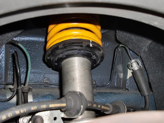 マセラティ グラントゥーリズモ ダウンスプリング取替