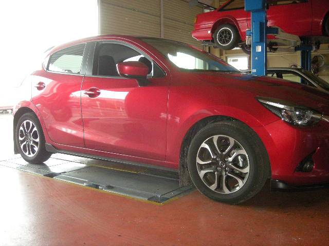 デミオの車高調取り付け