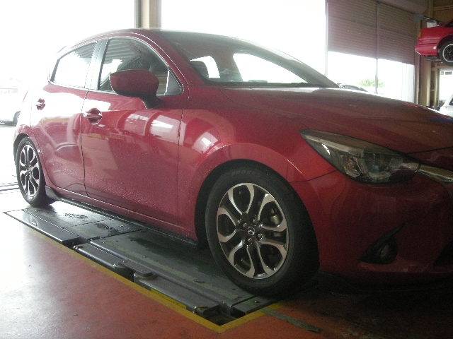 デミオの車高調取り付け