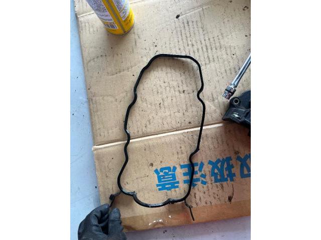 ダイハツ　ハイゼットトラック　エンジン関連修理・整備
タペットカバーガスケット交換菊池市　山鹿市　合志市　菊陽町　大津町　熊本市北区　東区　中央区　西区　南区　阿蘇市　玉名市　他地域のお客様も大歓迎です！
