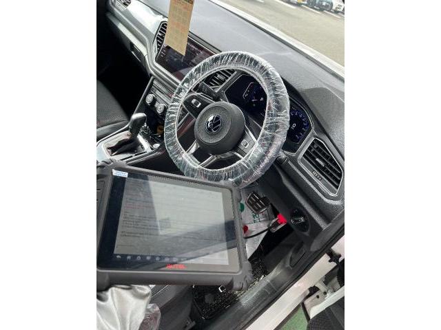 フォルクスワーゲン　Ｔ－ロック　電装系修理
電動パーキングブレーキスイッチ交換菊池市　山鹿市　合志市　菊陽町　大津町　熊本市北区　東区　中央区　西区　南区　阿蘇市　玉名市　他地域のお客様も大歓迎です！