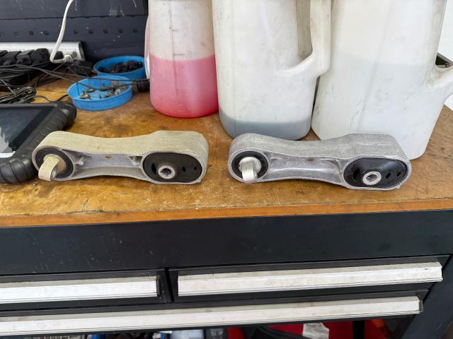 ＭＩＮＩ　F55 アイドリング時カタカタ音　エンジンから異音
菊池市　山鹿市　合志市　菊陽町　大津町　熊本市北区　東区　中央区　西区　南区　阿蘇市　玉名市　他地域のお客様も大歓迎です！