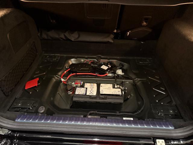 メルセデス・ベンツ　Ｇクラス　ゲレンデ　車検　エンジンオイル　ブレーキオイル　バッテリー　サブバッテリー
菊池市　山鹿市　合志市　菊陽町　大津町　熊本市北区　東区　中央区　西区　南区　阿蘇市　玉名市　他地域のお客様も大歓迎です！