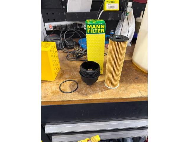 メルセデス・ベンツ　Ｇクラス　ゲレンデ　車検　エンジンオイル　ブレーキオイル　バッテリー　サブバッテリー
菊池市　山鹿市　合志市　菊陽町　大津町　熊本市北区　東区　中央区　西区　南区　阿蘇市　玉名市　他地域のお客様も大歓迎です！