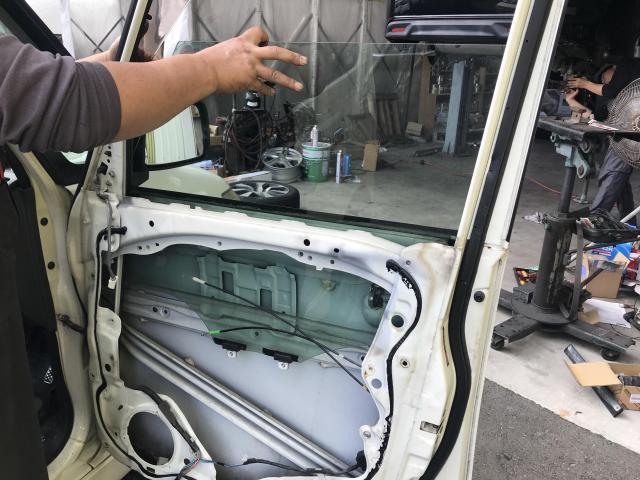 ダイハツ　タント　パワーウィンドウ　モーター　スイッチ　交換　修理　都城市