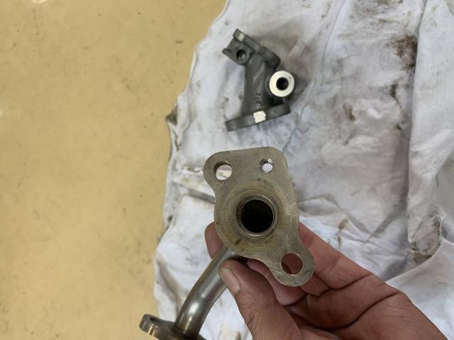 30　プリウス　エンジン異音＆振動　EGR清掃【ゼロピット】 宮崎県宮崎市 西都市 都城市 日向市 延岡市 小林市 他の地域や他県の方も大歓迎！