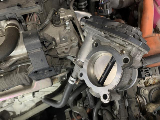 30　プリウス　エンジン異音＆振動　EGR清掃【ゼロピット】 宮崎県宮崎市 西都市 都城市 日向市 延岡市 小林市 他の地域や他県の方も大歓迎！