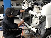 保険指定工場なので安心　代車も無料完備