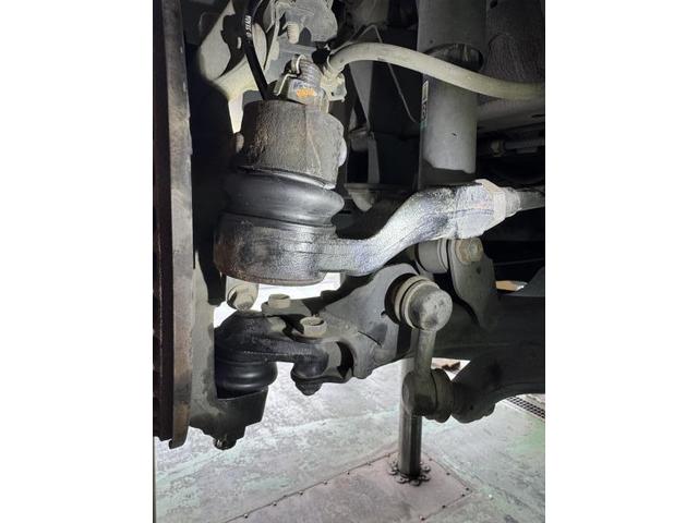 日産　キャラバン　車検   タイロッドエンドブーツ交換　ロアアームボールジョイントブーツ交換　熊本市東区　中央区　北区　南区　西区　菊陽町　大津町　益城町　御船町　合志市　宇城市　宇土市　他地域のお客様も大歓迎です