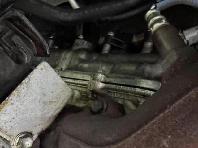 スバル　サンバーバン　 ダイハツ　ハイゼット　エンジンオイル漏れ　シリンダーヘッドカバーパッキン交換　エンジン関連修理・整備　熊本市東区　中央区　北区　南区　西区　菊陽町　大津町　益城町　御船町　合志市　宇城市　宇土市　他地域のお客様も大歓