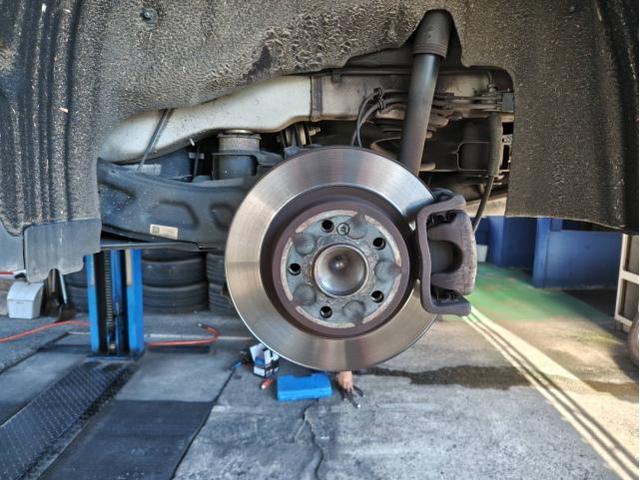 ベンツ　ＧＬＡクラス　ブレーキパッド交換　輸入車　外車　車検　修理　整備　板金　塗装　熊本県　熊本市　南区　中央区　北区　東区　西区　カスタム