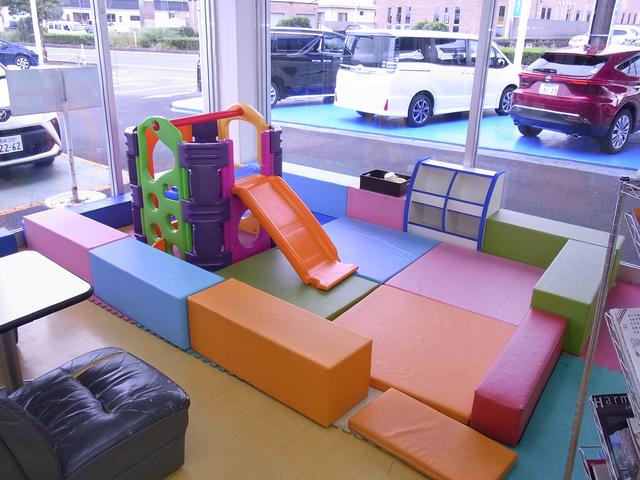 ネッツトヨタ宮崎株式会社 平原店(3枚目)
