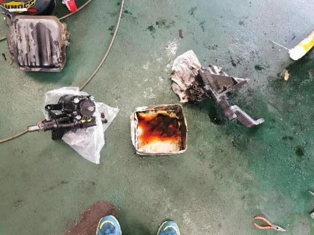 エルフ修理、オイル漏れ、異音