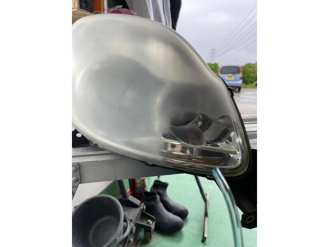 ヘッドライトスチームコーティング　ＶＩＰＥＲ正規販売店　バイパー　カーセキュリティ　ドライブレコーダー　ドラレコ　ミラーリング　ＩＰＨＯＮＥ　ＨＤＭＩ　ナビ　バックカメラ　ＥＴＣ　フリップダウン　リアモニター　スピーカー 鈑金塗装　傷　キズ