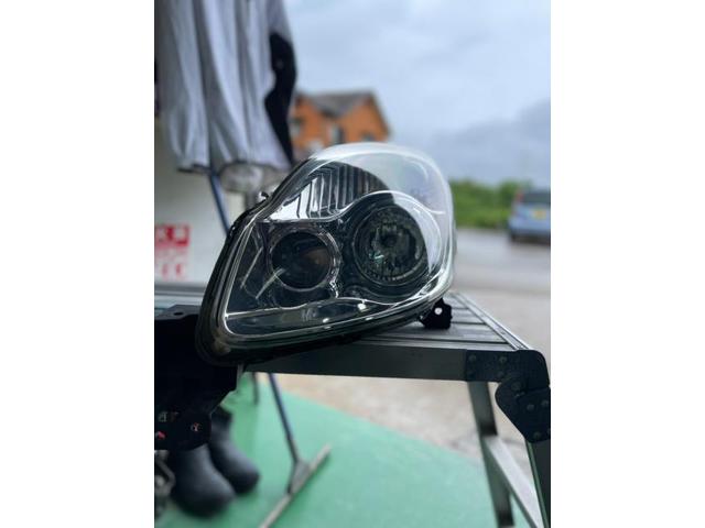 ヘッドライトスチームコーティング　ＶＩＰＥＲ正規販売店　バイパー　カーセキュリティ　ドライブレコーダー　ドラレコ　ミラーリング　ＩＰＨＯＮＥ　ＨＤＭＩ　ナビ　バックカメラ　ＥＴＣ　フリップダウン　リアモニター　スピーカー 鈑金塗装　傷　キズ