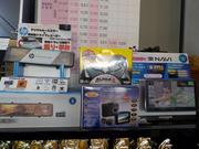 ドラレコ等、電装品取付は是非当店へ！持込も大歓迎です！丁寧に取付致します！工賃４，０００円～