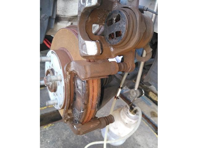 ダイハツ　タント　車検、フロントブレーキパッド交換
