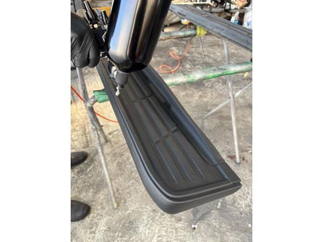 トヨタ　ランドクルーザープラド　ラプターライナー塗装、高強度、耐錆性、防水性、耐紫外線性、熊本市北区清水亀井町、南区、東区、西区、中央区、その他地域、新車中古車販売、板金塗装、パーツ持ち込み交換
