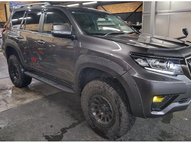 トヨタ　ランドクルーザープラド　ラプターライナー塗装、下回りグラビテイクス塗装、アンダーコート剤、
ラプター熊本、正規施工店、熊本市北区清水亀井町、南区、東区、西区、中央区その他地域、パーツ持ち込み交換
