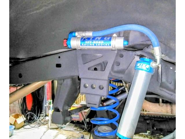 トヨタ　ランドクルーザープラド　ラプターライナー塗装、下回りグラビテイクス塗装、アンダーコート剤、
ラプター熊本、正規施工店、熊本市北区清水亀井町、南区、東区、西区、中央区その他地域、パーツ持ち込み交換
