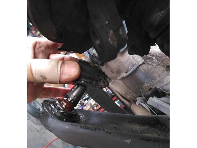 ダイハツ　タント　車検整備、ロアボールブーツ交換
タイロッドエンドブーツ交換、熊本市北区清水亀井町、南区、東区、西区、中央区その他、新車中古車販売、板金塗装、ラプターライナージャパン正規施工店、ワコーズ商品販売