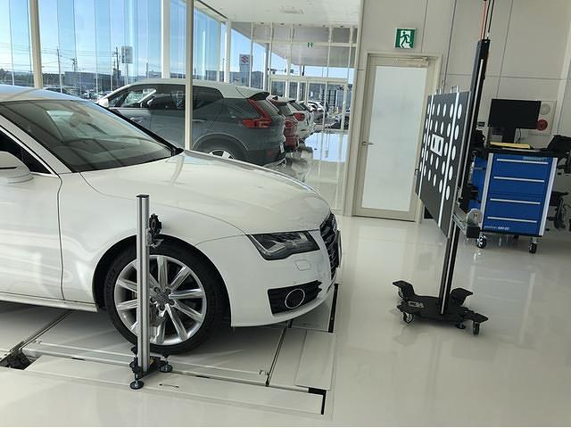 エーミングレーダーセンサーや画像解析カメラの校正を実施します