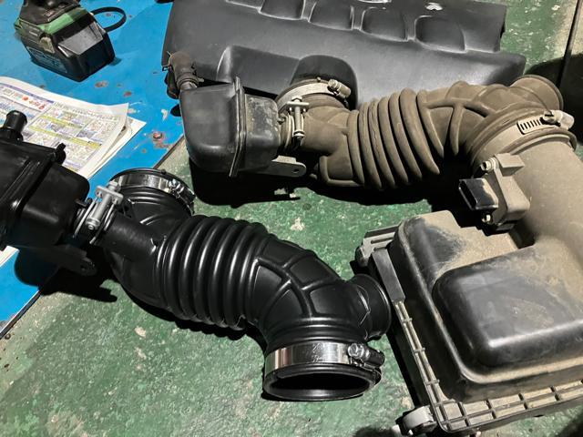 日産セレナ,車検整備,インテークパイプ交換,車検安い,格安車検熊本市中央区,北区,東区,西区,南区,部品持ち込み交換,車検,修理,板金塗装,ワコーズ,モティーズ,スノコ製品取扱