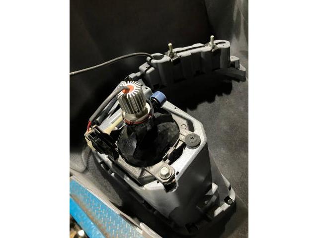 スバルフォレスター,LEDフォグライト交換,ベロフ,熊本市中央区,北区,東区,西区,南区,部品持ち込み交換,車検,修理,板金塗装,ワコーズ,モティーズ,スノコ製品取扱