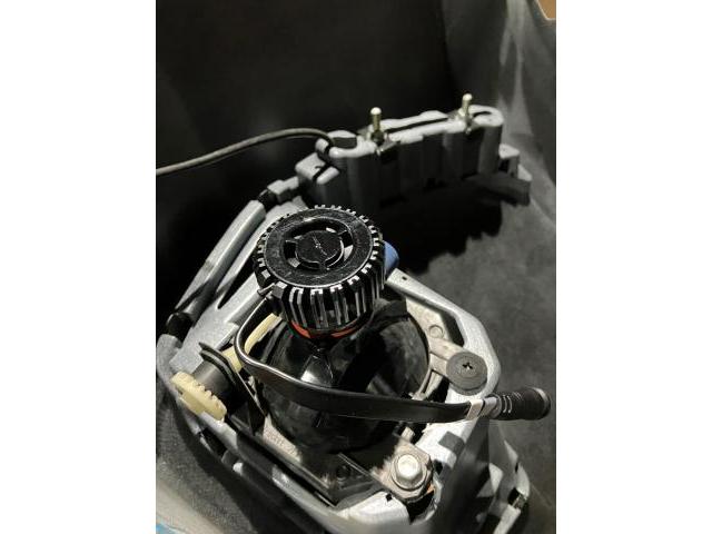 スバルフォレスター,LEDフォグライト交換,ベロフ,熊本市中央区,北区,東区,西区,南区,部品持ち込み交換,車検,修理,板金塗装,ワコーズ,モティーズ,スノコ製品取扱