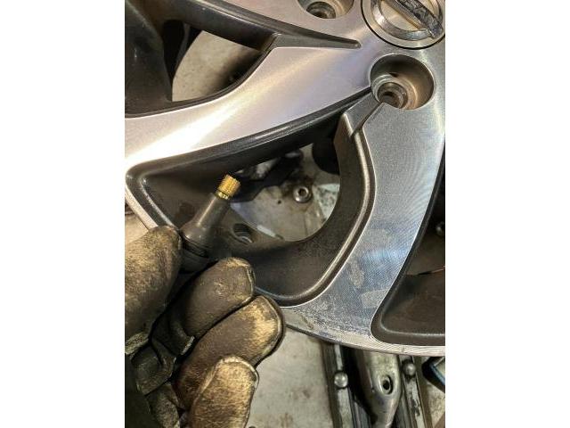 日産ルークス,タイヤ交換,アライメント,タイヤひび割れ,タイヤ片減り,代車無料,熊本市中央区,北区,東区,西区,南区,部品持ち込み交換,車検,修理,板金塗装,ワコーズ,モティーズ,スノコ製品取扱