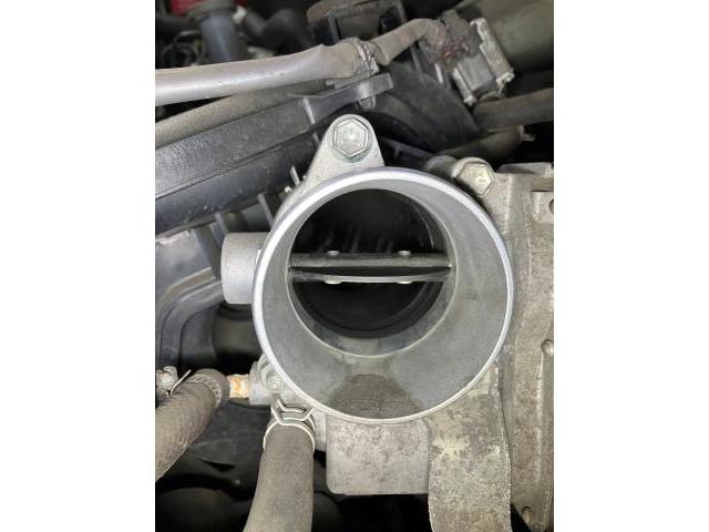 スズキスイフトスポーツ,スロットル清掃,アクセル反応遅い,車検安い,格安車検,代車無料,熊本市中央区,北区,東区,西区,南区,部品持ち込み交換,車検,修理,板金塗装,ワコーズ,モティーズ,スノコ製品取扱