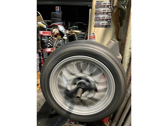 日産スカイラインGTR,タイヤ交換２,タイヤ変形,BNR32,RB26,代車無料,熊本市中央区,北区,東区,西区,南区,部品持ち込み交換,車検,修理,板金塗装,ワコーズ,モティーズ,スノコ製品取扱