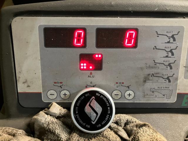 日産スカイラインGTR,タイヤ交換２,タイヤ変形,BNR32,RB26,代車無料,熊本市中央区,北区,東区,西区,南区,部品持ち込み交換,車検,修理,板金塗装,ワコーズ,モティーズ,スノコ製品取扱