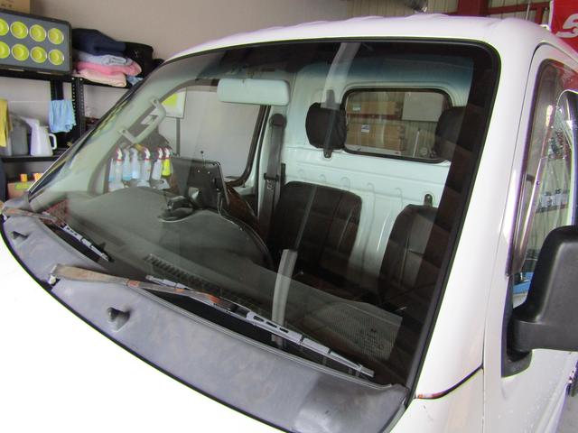 スズキ　キャリィ　フロントガラス交換・ガラスリペア（飛び石修理）熱反ガラス取り扱い施工・断熱ガラス取り扱い施工お任せを！熊本市東区・北区・西区・中央区・南区・御船町・益城町・植木町・菊池市・宇城市・宇土市、他地域のお客様も大歓迎です