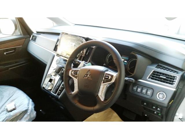 新車「三菱ＮｅｗデリカＤ５」