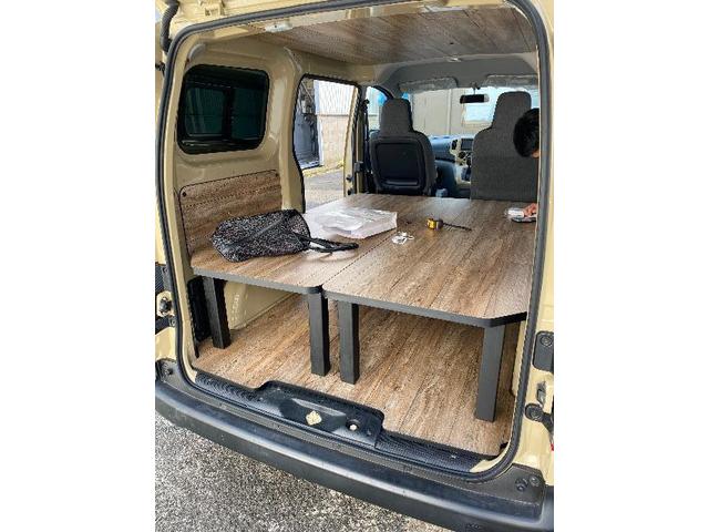 VAN-LIFE NV200バネット ウッド調 内装仕上げ｜グーネットピット