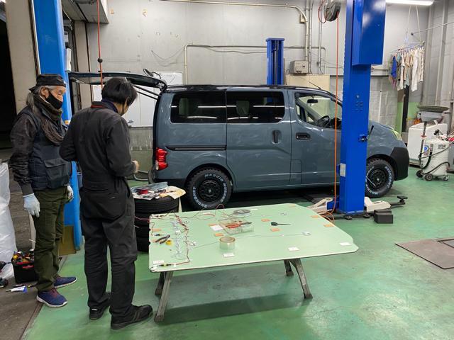 NV200 バネット　VAN-LIFE車中泊仕様　ルーフラック取付