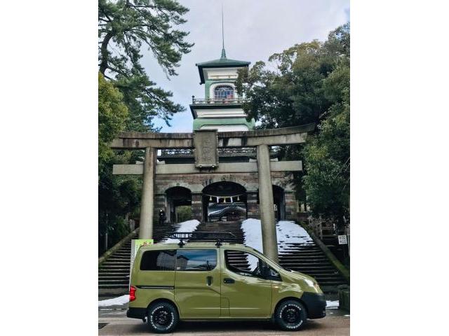 NV200 バネット　VAN-LIFE車中泊仕様　ルーフラック取付