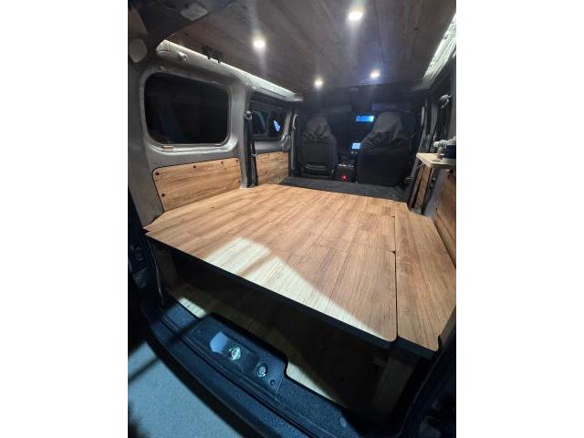 　ＮＶ２００バネット　バンライフ　車中泊仕様　オリジナル　ベッドキット　純正セカンドシート専用　バンライフスタイル