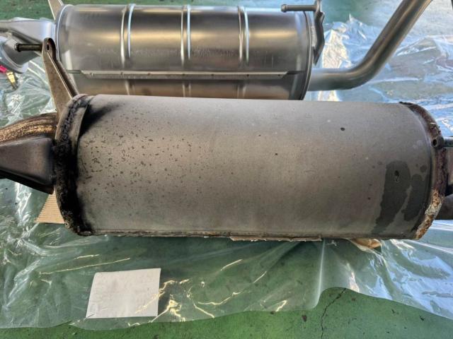 トヨタ ハイエースバン マフラー交換